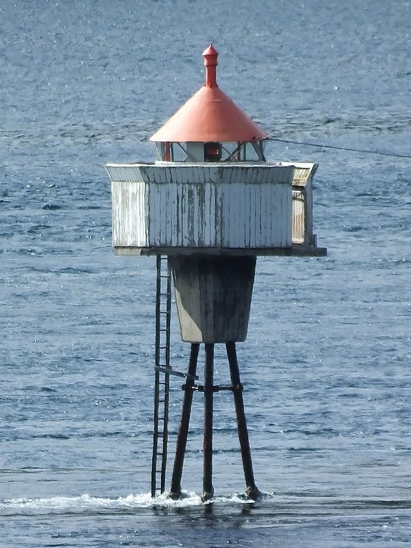 KVALSUND - Hellskoltan lighthouse
Keywords: Kvalsund;Norway;Norwegian sea;Offshore