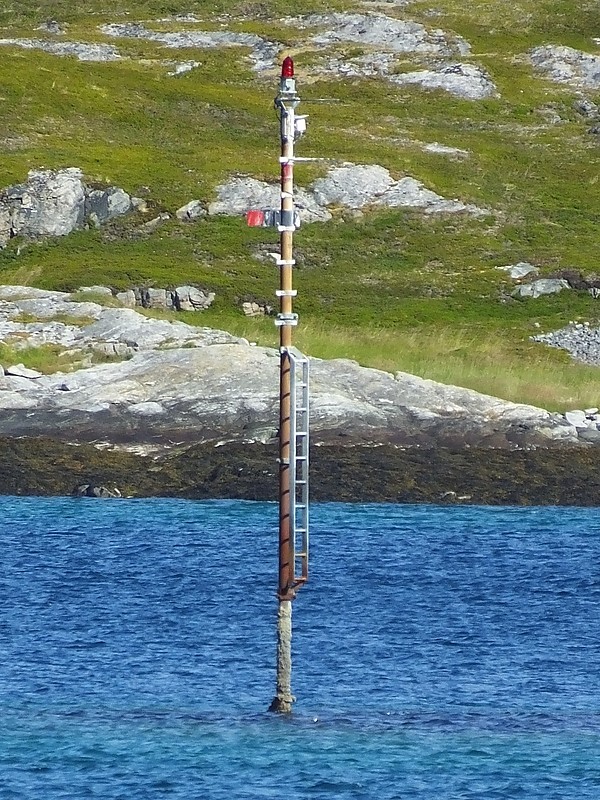 KVALØY - Forsøl - Inner Forsøløy - East light
Keywords: Kvaloy;Barents sea;Norway;Offshore