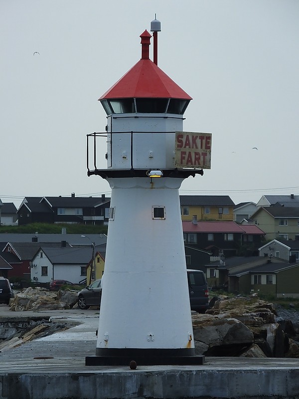 VARDØ - West Mole - Head Lighthouse
Keywords: Vardo;Norway;Barents sea