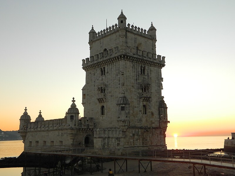 Lisbon / Torre Belem medieval lighthouse
Tower was lighthouse in epoch of portuguese discoveries
Light was installed at the left side
Keywords: Lisbon;Portugal;Atlantic ocean;Sunset