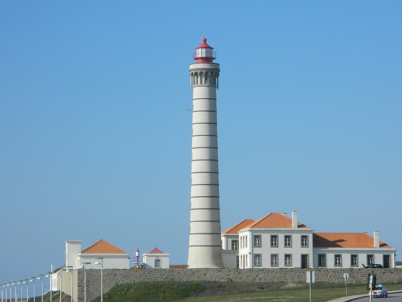 Porto / Leca de Palmeira lighthouse
AKA Boa Nova
Keywords: Porto;Portugal;Atlantic ocean