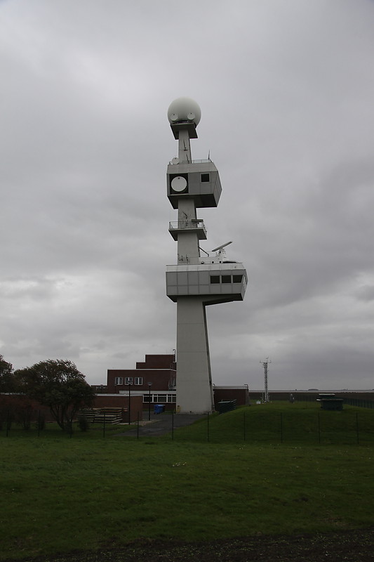 Ost-Friesland / Unterems / Knock Lighthouse & Ems Traffic Control
Radarstation Knock
Keywords: Germany;Knock;Ems;Vessel Traffic Service