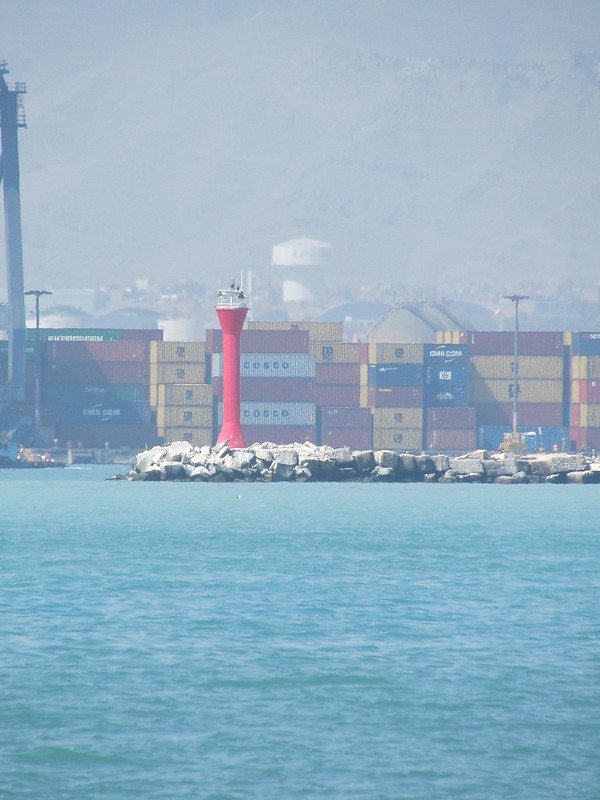 Port of Callao - Breakwater South Head Light
Entrance to the port of Callao in Per�?
Keywords: Callao;Pacific ocean;Peru;Lima