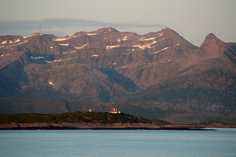 Steigen / Flatøy lighthouses new (left) and old (right)
Keywords: Steigen;Norway;Norwegian sea