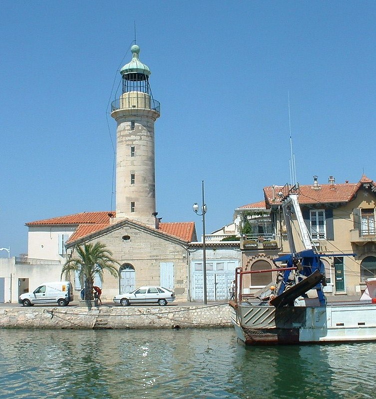 Langueduc-Roussillon / Le Grau-du-Roi lighthouse
Keywords: Le Grau-du-Roi;France;Mediterranean sea