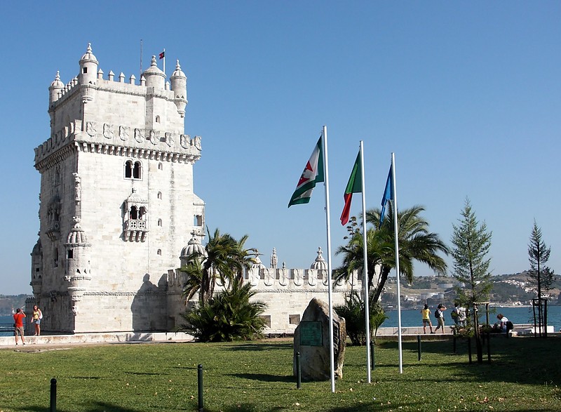 Lisbon / Torre Belem medieval lighthouse
Keywords: Lisbon;Portugal;Atlantic ocean