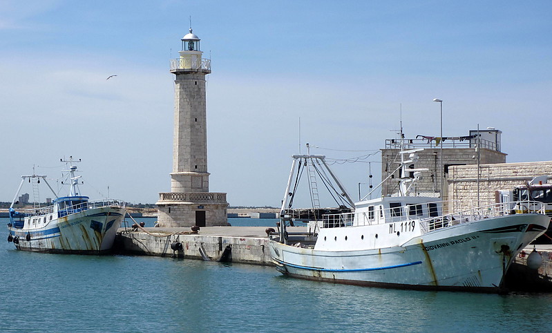 Apulia / Molfetta Lighthouse
Keywords: Apulia;Adriatic sea;Italy;Molfetta