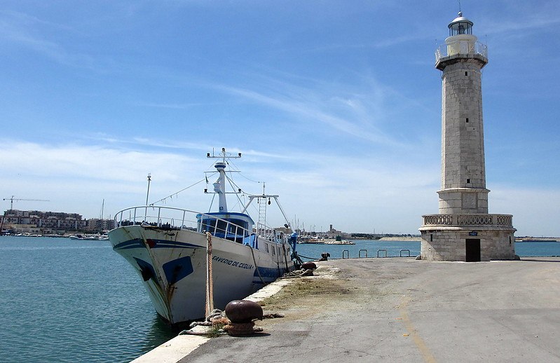 Apulia / Molfetta Lighthouse
Keywords: Apulia;Adriatic sea;Italy;Molfetta