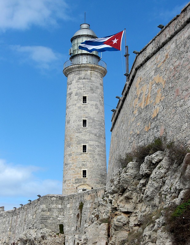 Havana / Castillo del Morro lighthouse
Floodlit. SS Sta. Reserve Lt 11M
Keywords: Havana;Cuba;Gulf of Mexico