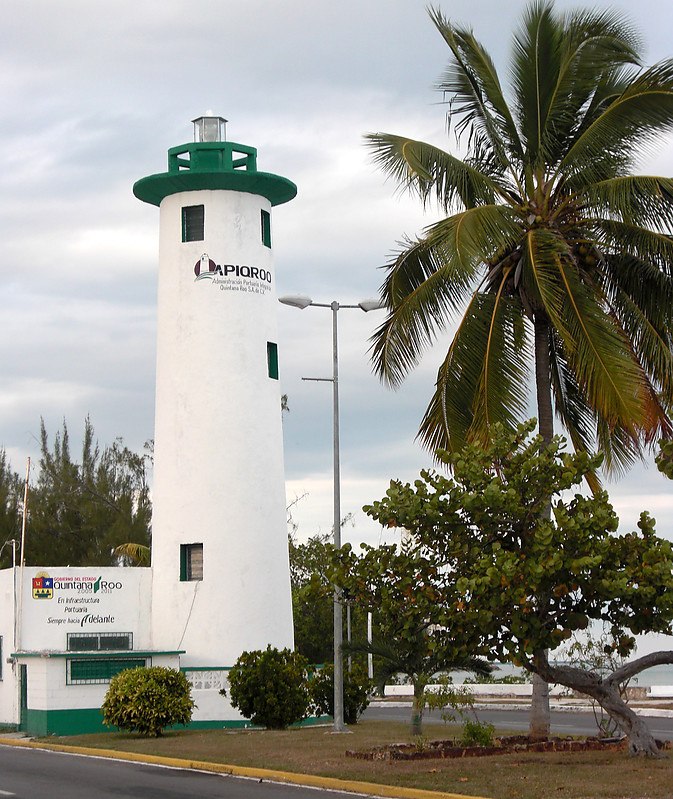 Yucatan / Ciudad Chetumal lighthouse
Keywords: Mexico;Yucatan;Chetumal;Caribbean sea
