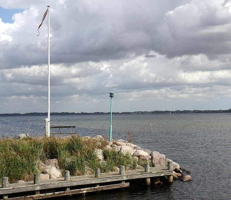 Kignæs / Lystbådehavn / W Mole Head light
Keywords: Denmark;Isefjord;Sjaelland;Roskilde Fjord