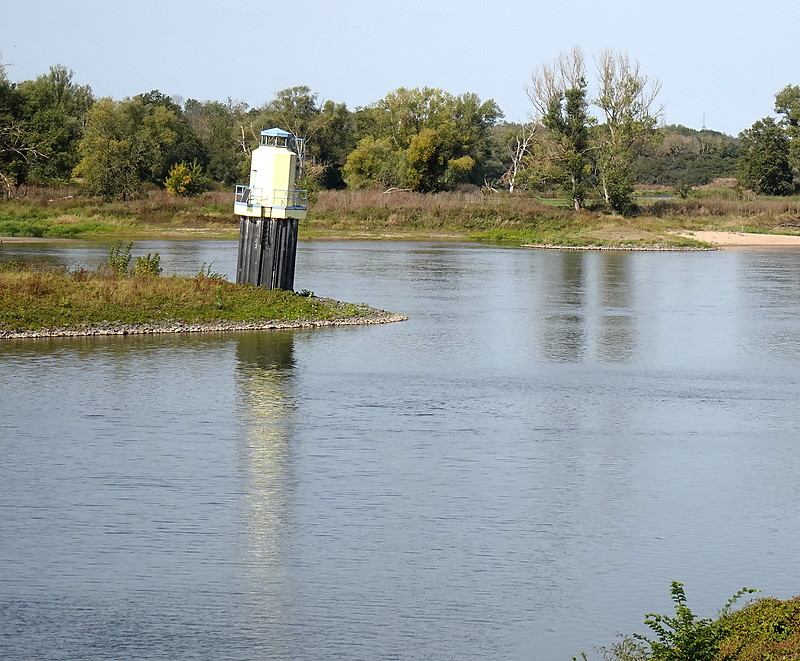 Elbe / Niegripper lighthouse
Keywords: Germany;Elbe;Sachsen-Anhalt