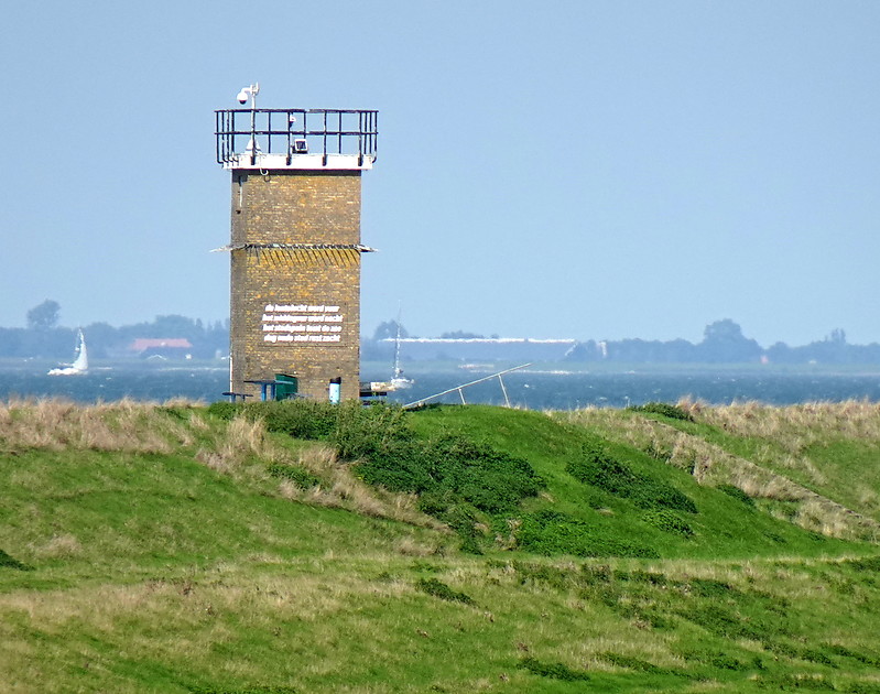 Rotterdamse Hoek lighthouse
Keywords: Netherlands;Ijsselmeer