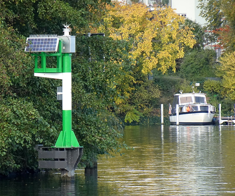 Berlin / River Dahme / light 3
Keywords: Germany;Berlin;River Dahme