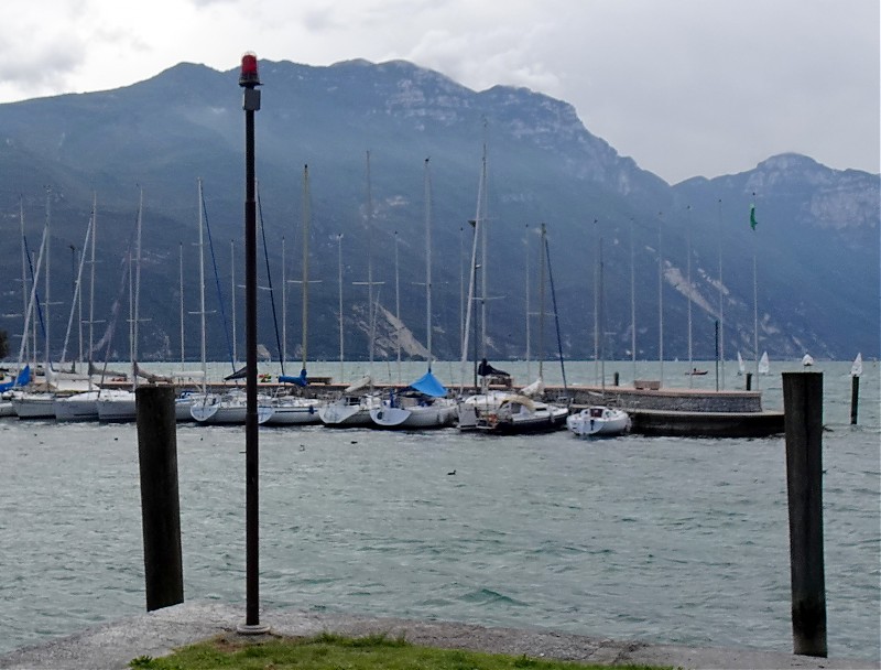 Riva del Garda / Marina North light
Keywords: Italy;Lake Garda;Trento