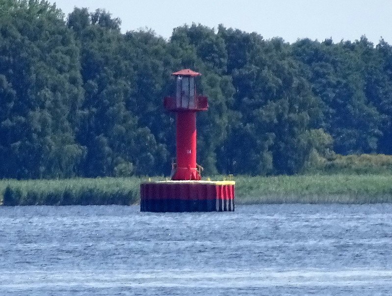 Odra River / Odra Channel Light No 24
Keywords: Szczecin;Poland;Odra River;Stepnica;Offshore