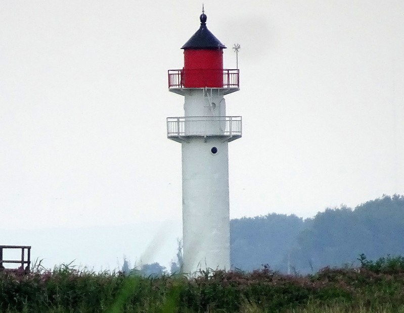 Odra River / Laki Range Front lighthouse
Keywords: Poland;Odra River