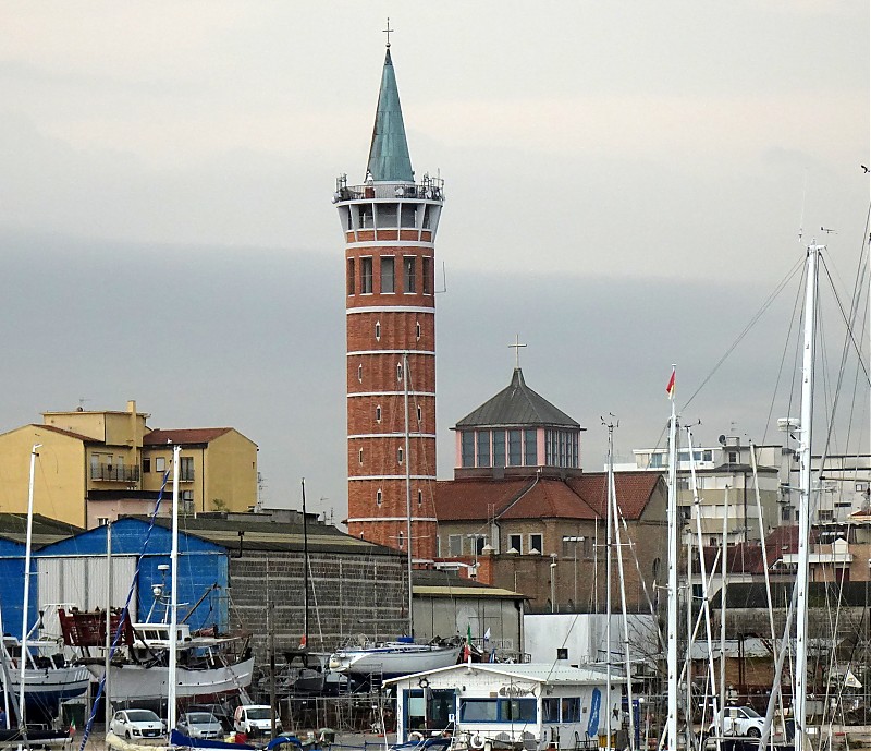 Porto Civitanova Marche / Chiesa del Cristo Re light
Keywords: Civitanova Marche;Italy;Adriatic sea