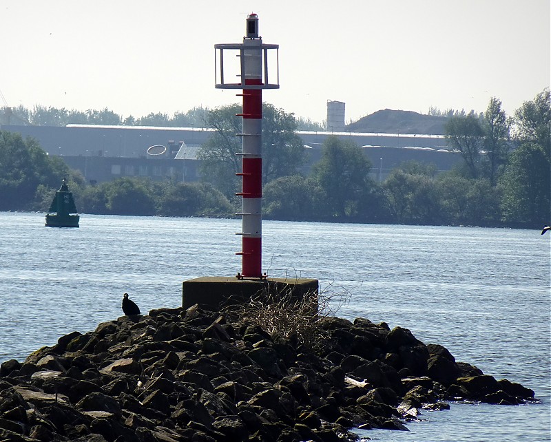 River Maas  / Strijensas W Pier Head light
Keywords: Netherlands;Maas