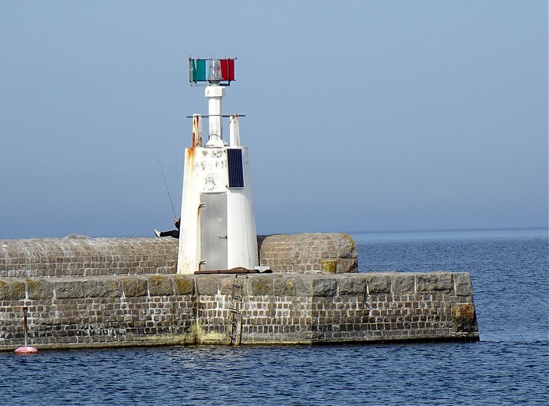 Gotland / Herrvik W Breakwater Head light
Keywords: Sweden;Baltic Sea;Gotland