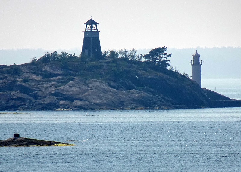 Måsknuv lighthouse (right)
Keywords: Stockholm Archipelago;Stockholm;Sweden;Baltic sea;Siren