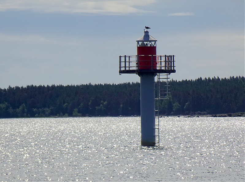Gävle Hamn Approaches / Holmuddsrännan Light  H6
Keywords: Sweden;Baltic Sea;Gulf of Bothnia;Gavle;Offshore