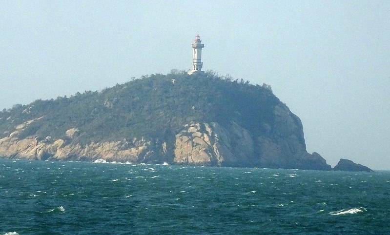 Rongshutou Dao lighthouse
Keywords: China;Hong Kong;South China Sea