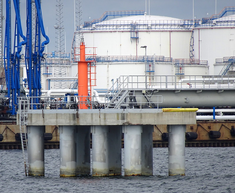 Port of Ventspils / Coal Terminal No 1 light
Keywords: Latvia;Baltic Sea;Ventspils
