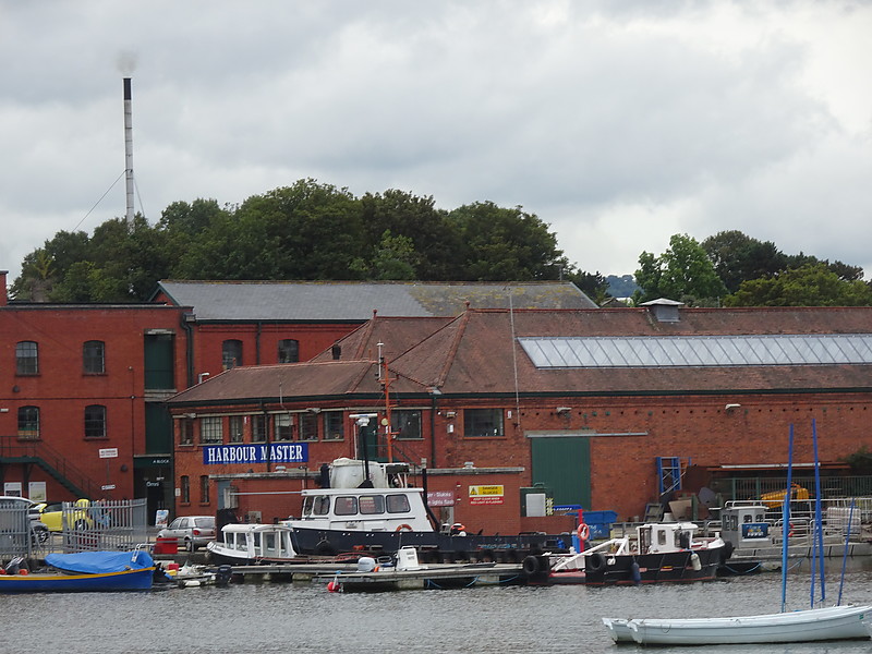  Bristol  / Floating Harbour Baltic Wharf Sluices light
Keywords: United Kingdom;England;Bristol