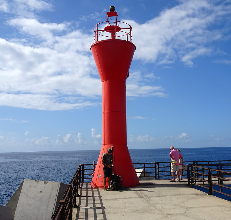  Tenerife /	Los Cristianos Breakwater Head light
Keywords: Spain;Tenerife;Canary Islands;Atlantic ocean