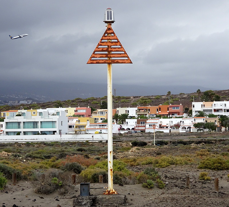  Tenerife / Playa de las Tejitas No 2 Lts in line Front
Keywords: Spain;Tenerife;Canary Islands;Atlantic ocean