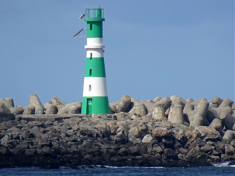 Porto de Aveiro / Canal da Embocadura / S Molhe Head light
Keywords: Portugal;Atlantic ocean;Aveiro