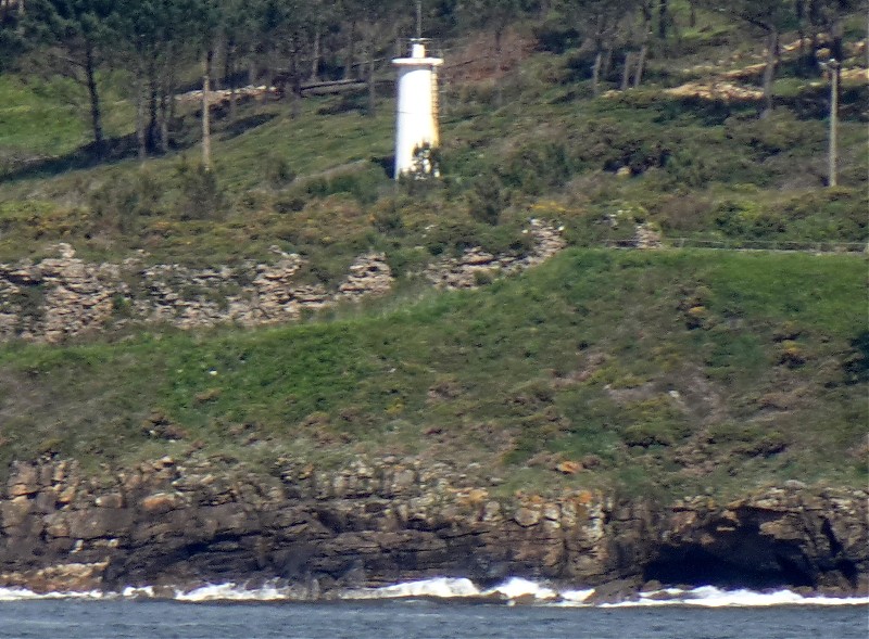 Camariñas / S Entrance Ldg Lts Rear / Punta del Castillo light
Keywords: Spain;Atlantic ocean;Galicia;Camarinas