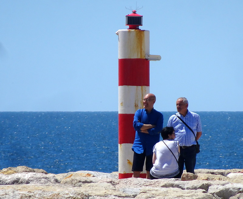 Albufeira / S Breakwater light
Keywords: Portugal;Algarve;Atlantic ocean;Albufeira