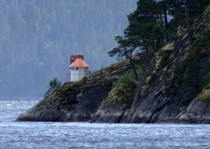 Lokkaren / Djupvikodden lighthouse
Keywords: Norwegen;Norwegian Sea;Trondelag