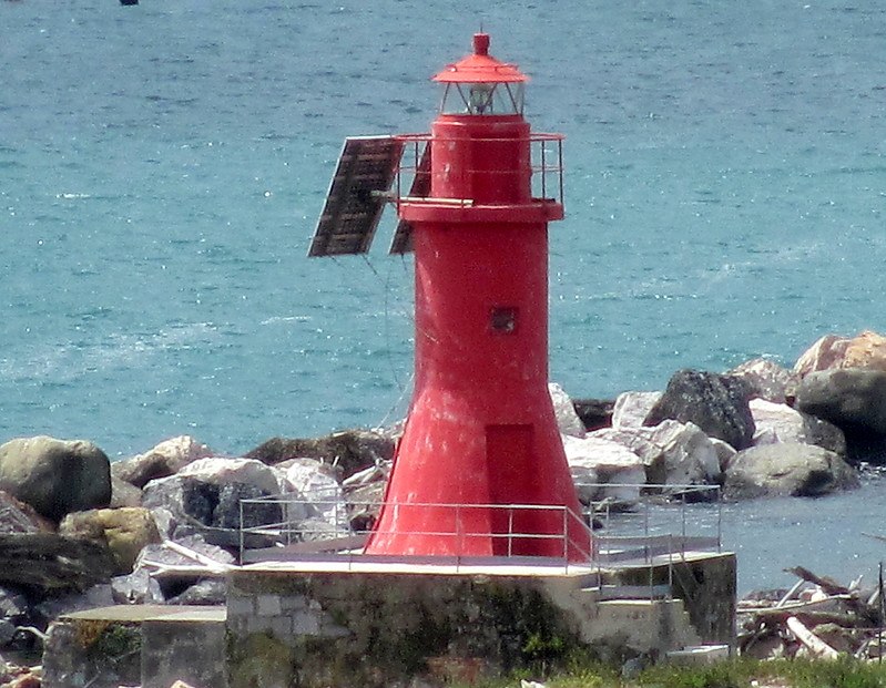 La Spezia Diga Foranea Estremita Est Lighthouse
Keywords: Spezia;Italy;Ligurian sea