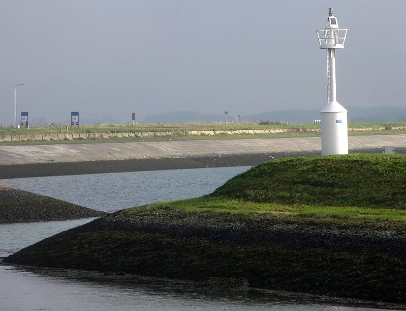 Southern Holland / Burghsluis / Marina Entrance Light
Keywords: Netherlands;Burghsluis