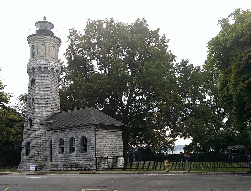 New York / Old Fort Niagara lighthouse
Keywords: United States;New York;Lake Ontario