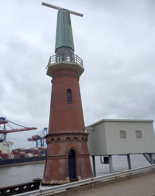 Hamburg / Ellerholzhafen lighthouse
AKA Kaiser-Wilhelm-Hafen
Foto: Brigitte Adam, Berlin
Keywords: Hamburg;Germany;Elbe