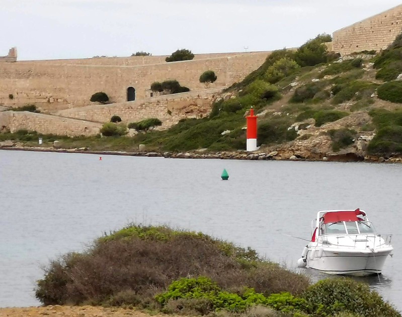  Mahón / Isla del Llatzeret E Side light
Keywords: Spain;Menorca;Mediterranean sea;Balearic Islands