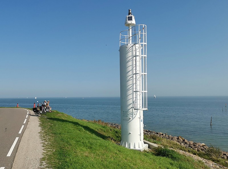 Oosterleek light
Keywords: Netherlands;Ijsselmeer