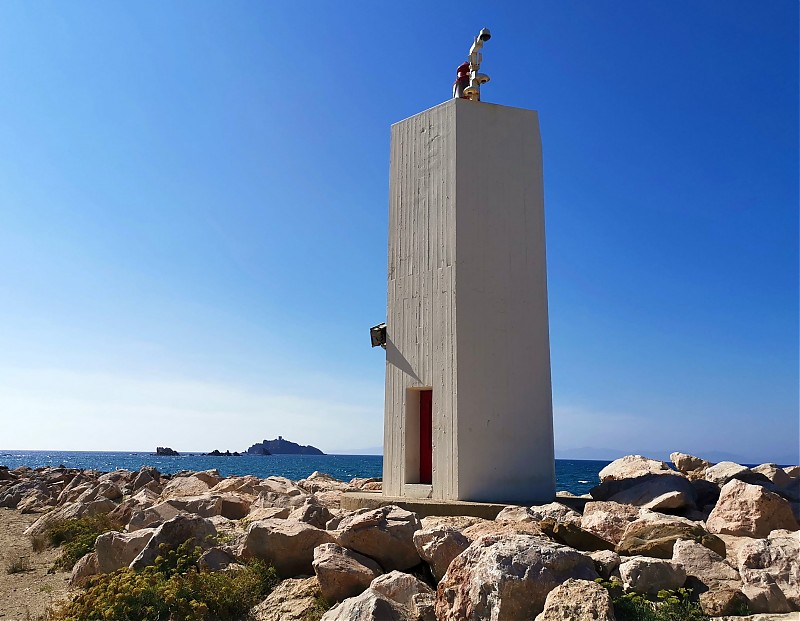 Punta Ala / Outer Mole Elbow lighthouse
Keywords: Italy;Mediterranean sea;Tuscany