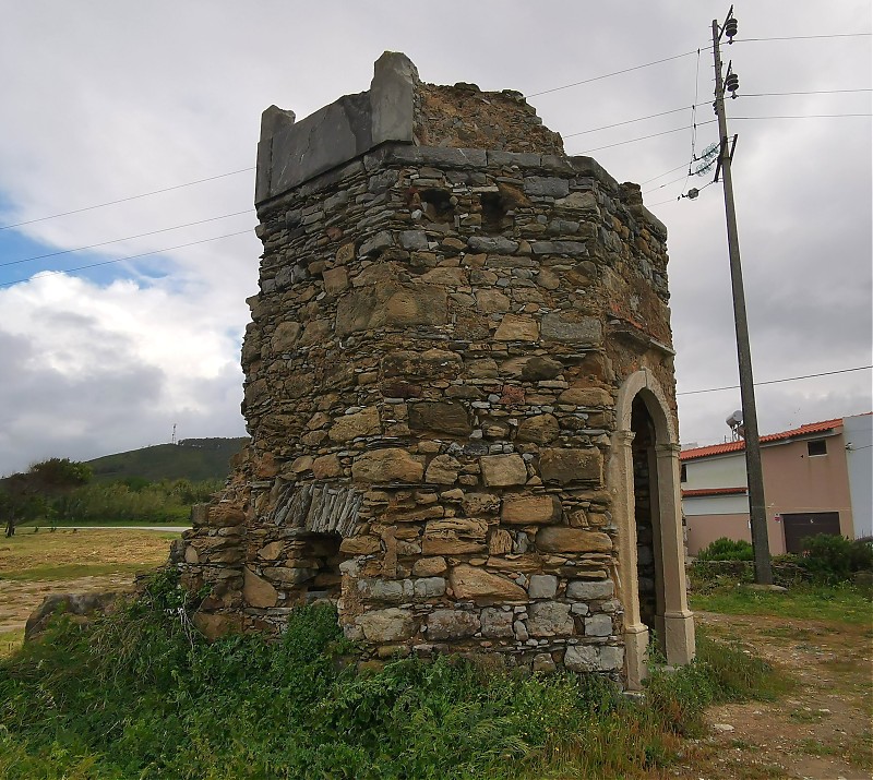 Cabo Mondego / Old tower
Keywords: Portugal;Atlantic ocean;Figueira de Foz