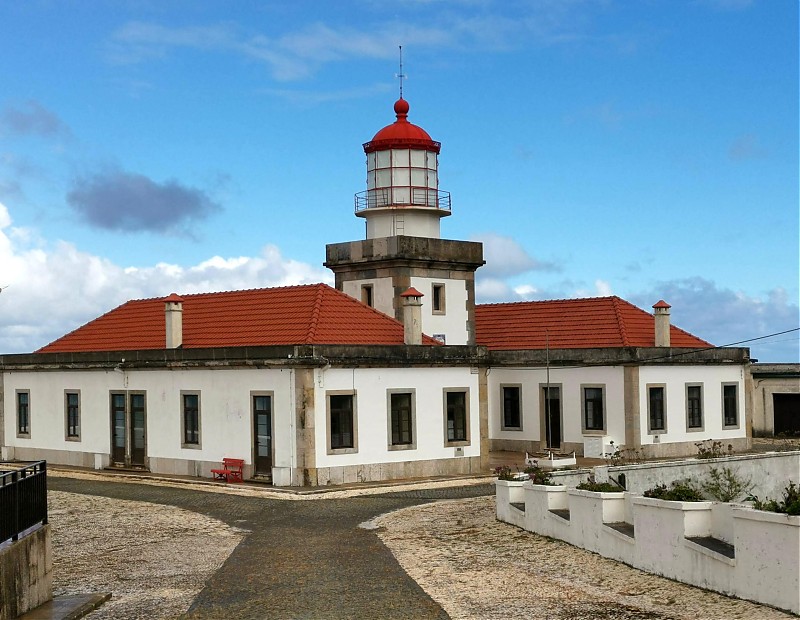 Cabo Mondego lighthouse
Keywords: Portugal;Atlantic ocean;Figueira da Foz