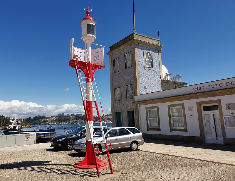 Porto / Farolim de Cantareira / Range front light
Keywords: Portugal;Atlantic ocean;Porto