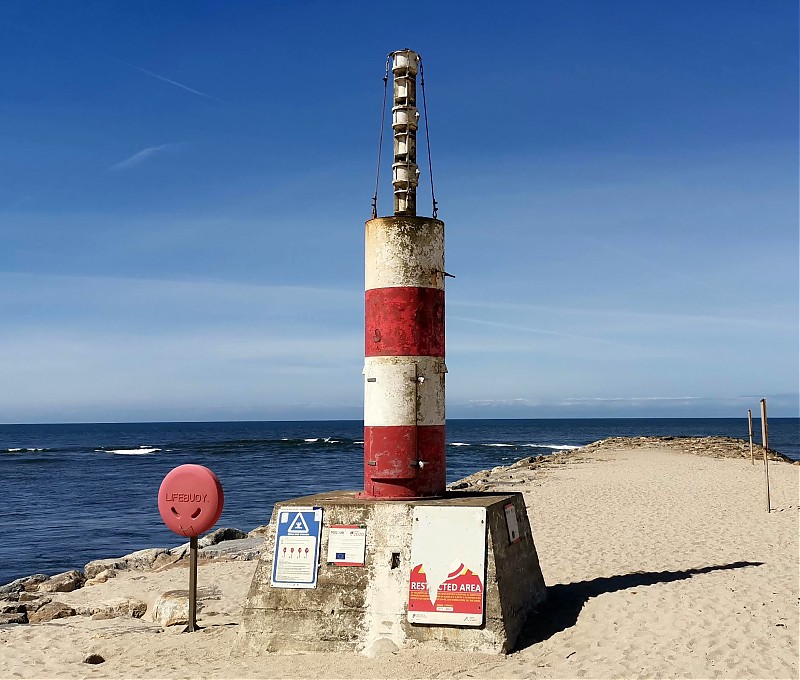 Ronca de Esposende / foghorn
Keywords: Atlantic ocean;Portugal;Porto;Esposende;Siren