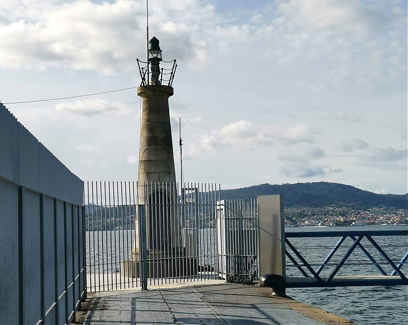  Vigo / Muelle de Transatlánticos / E End light
Keywords: Spain;Atlantic ocean;Galicia;Vigo