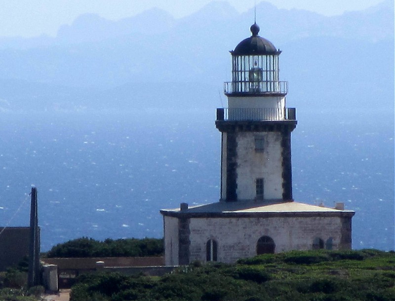 Corsica / Bonifacio / Phare de Pertusato
Keywords: Corsica;France;Mediterranean sea;Strait Bonifacio