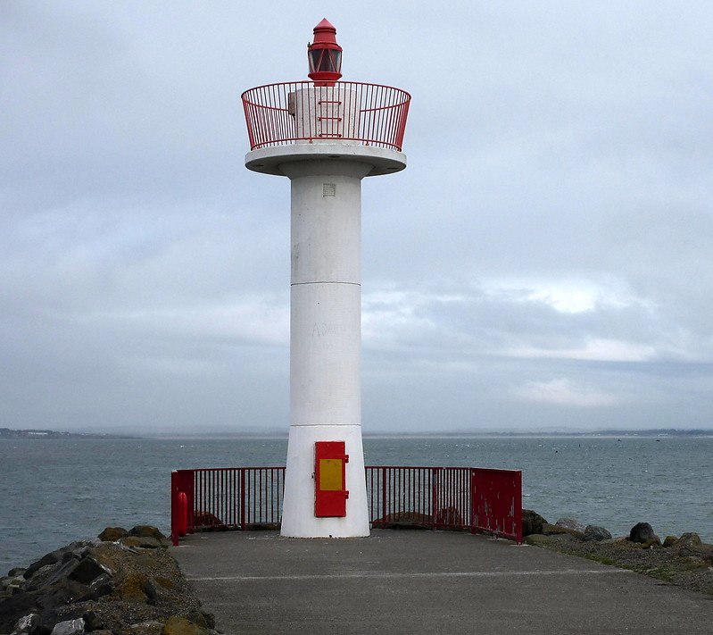 East Coast / Howth Harbour (2) light
Keywords: Dublin;Ireland;Irish sea