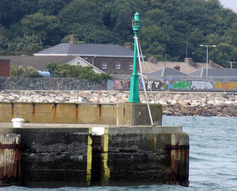 East Coast / Wicklow Harbour / Breakwater Light
Keywords: Ireland;Wicklow;Irish sea